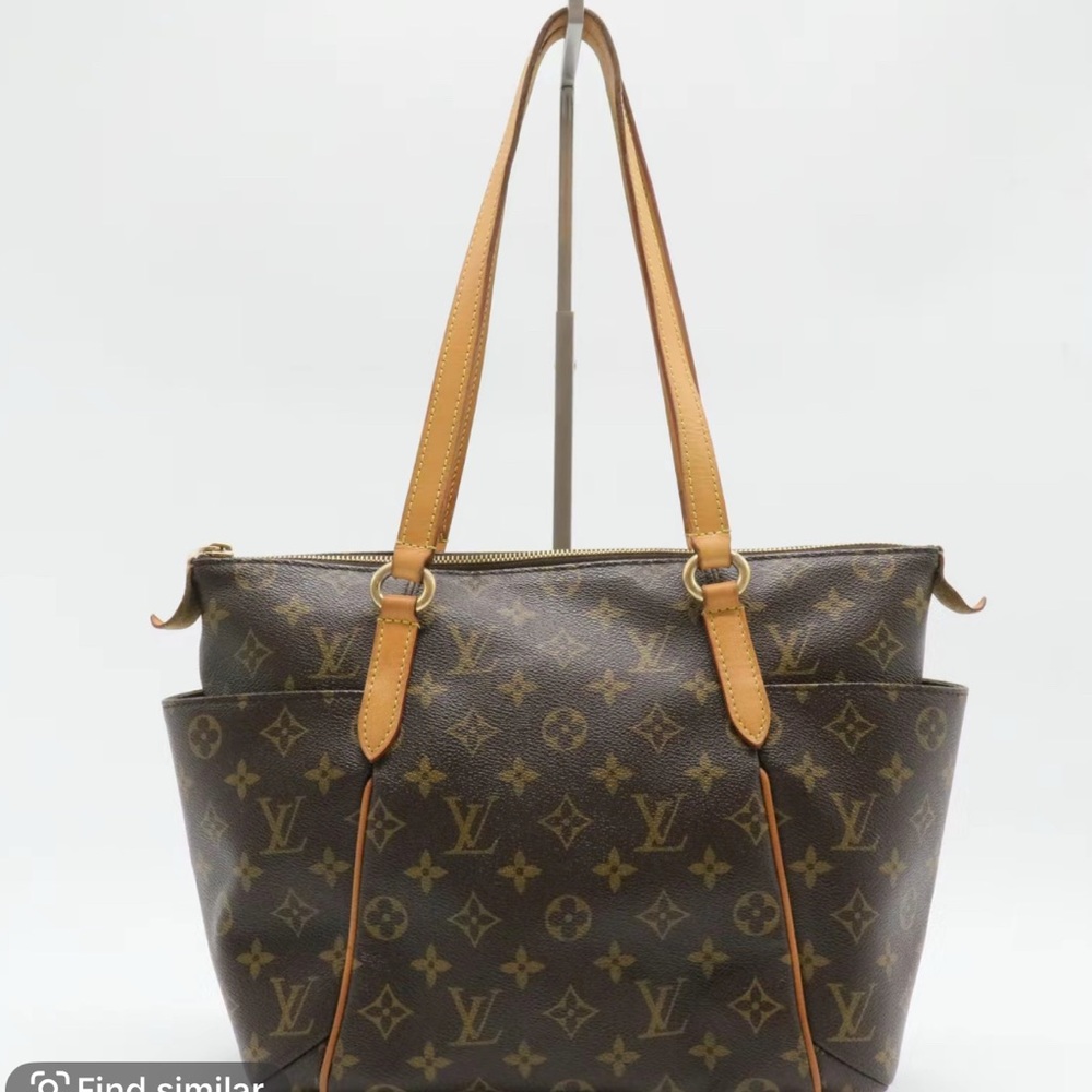 Pre-owned Leather Handbag Louis Vuitton Totally. Monogram Canvas PM